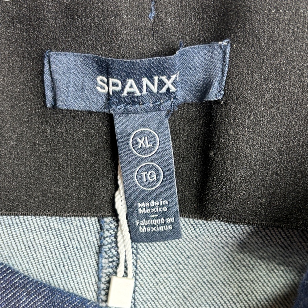 SPANXshape Everywhere High Rise Flare Jeans - Picture 5 of 8